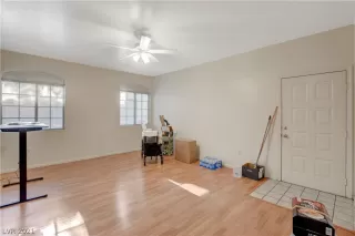 Photo #6: 2319612 Listing