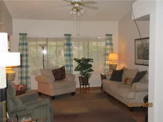 Photo #6: 2319636 Listing 