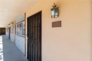 Photo #2: 2319647 Listing