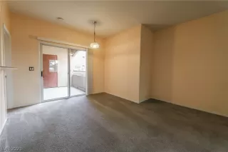 Photo #5: 2319662 Listing