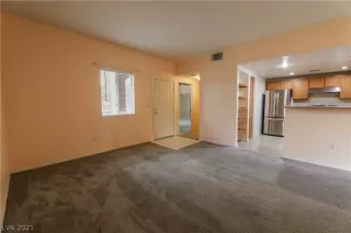 Photo #6: 2319662 Listing