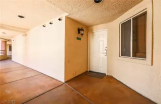 Photo #1: 2319696 Listing 