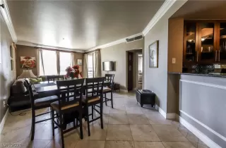 Photo #6: 2319696 Listing 