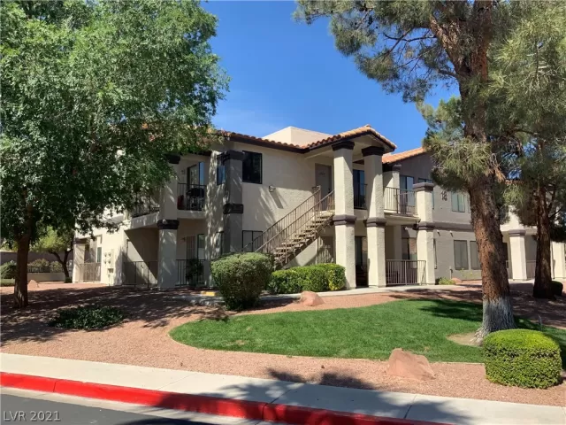 MLS: 2319700 Condo For Sale