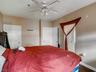 Photo #6: 2319702 Listing