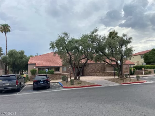 MLS: 2319703 Condo For Sale