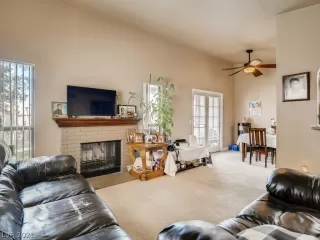 Photo #3: 2319708 Listing 