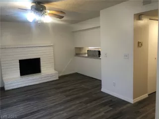 Photo #3: 2319714 Listing 