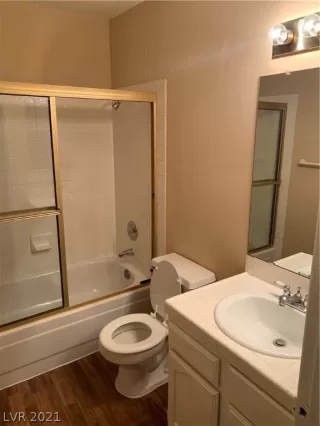 Photo #6: 2319717 Listing