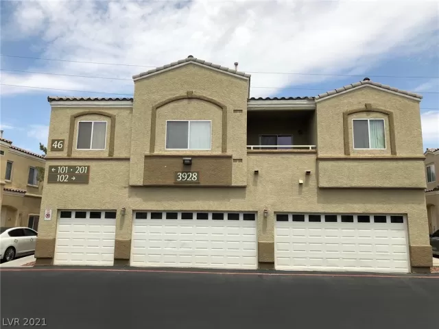 MLS: 2319730 Condo For Sale