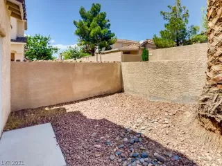 Photo #4: 2319787 Listing 