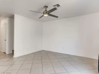 Photo #6: 2319787 Listing 