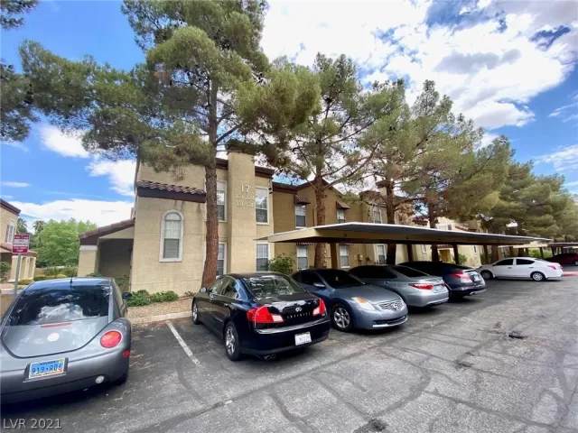 MLS: 2319794 Condo For Sale