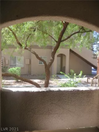 Photo #3: 2319804 Listing