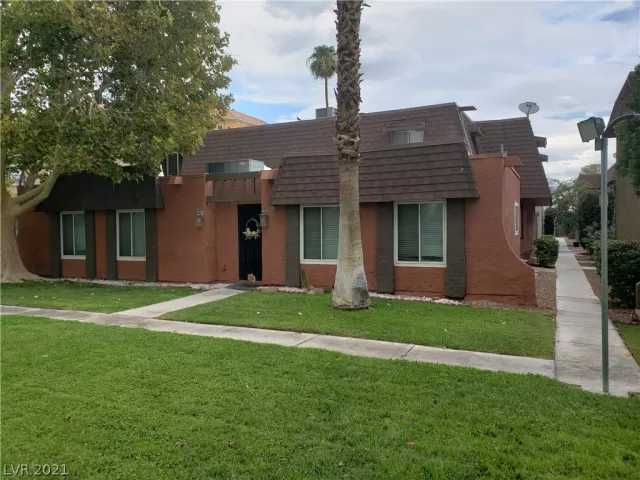 MLS: 2319833 Condo For Sale