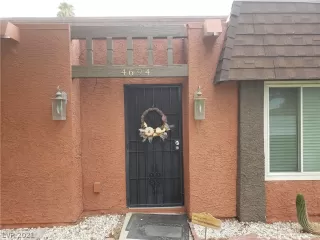 Photo #1: 2319833 Listing 