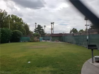 Photo #5: 2319833 Listing 