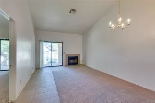 Photo #5: 2319878 Listing