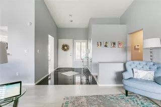 Photo #6: 2319893 Listing 