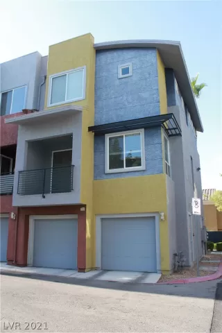 Photo #3: 2319929 Listing 