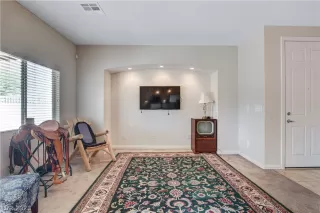 Photo #2: 2319947 Listing