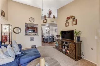 Photo #2: 2319950 Listing