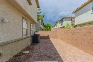 Photo #4: 2320001 Listing