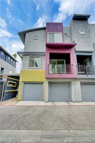 Photo #1: 2320045 Listing