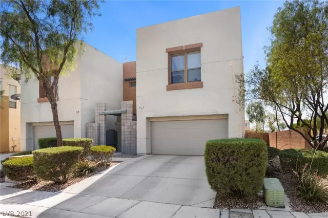 MLS: 2320052 Condo For Sale