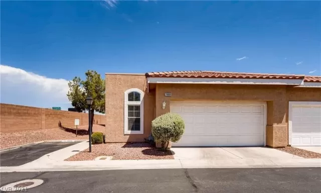 MLS: 2320060 Condo For Sale