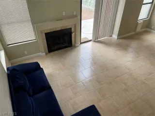 Photo #3: 2320077 Listing 