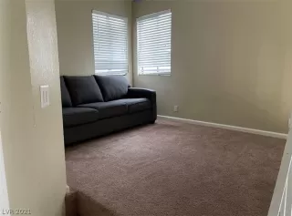 Photo #5: 2320077 Listing 