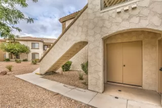 Photo #2: 2320093 Listing