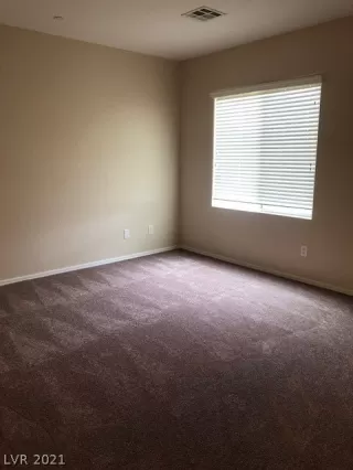 Photo #6: 2320137 Listing