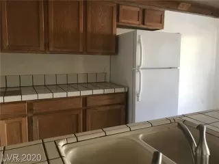 Photo #1: 2320242 Listing 