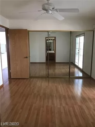 Photo #5: 2320242 Listing 