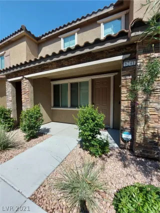 Photo #1: 2320247 Listing 