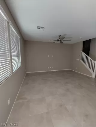 Photo #2: 2320247 Listing 