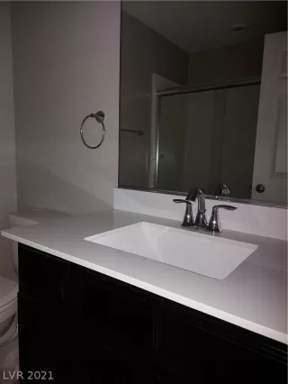 Photo #6: 2320247 Listing 