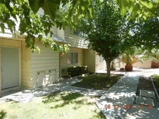 Photo #1: 2320287 Listing 