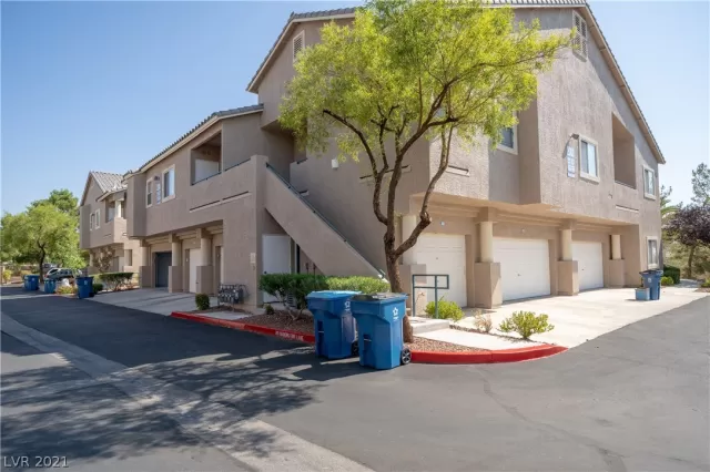 MLS: 2320367 Condo For Sale