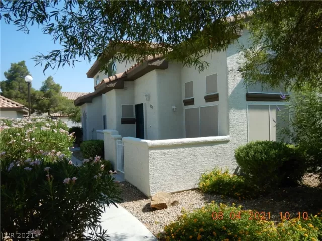MLS: 2320411 Condo For Sale