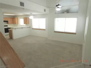 Photo #1: 2320411 Listing 