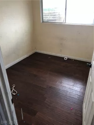 Photo #3: 2320438 Listing 