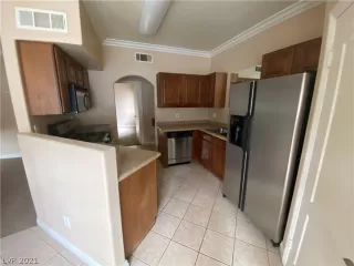 Photo #1: 2320477 Listing