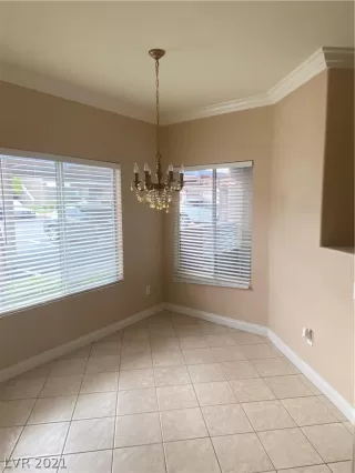 Photo #4: 2320477 Listing