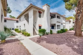 Photo #1: 2320492 Listing 