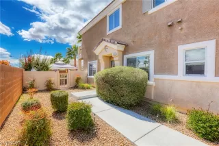 Photo #1: 2320498 Listing