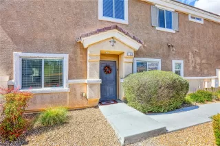 Photo #2: 2320498 Listing