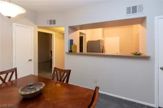 Photo #6: 2320510 Listing 